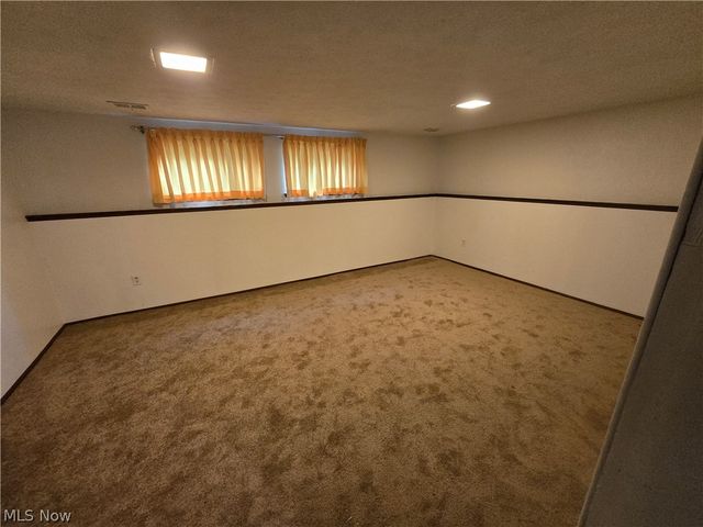 6254 S Perkins Road, Bedford Heights, OH 44146