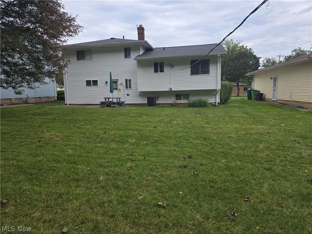 6254 S Perkins Road, Bedford Heights, OH 44146