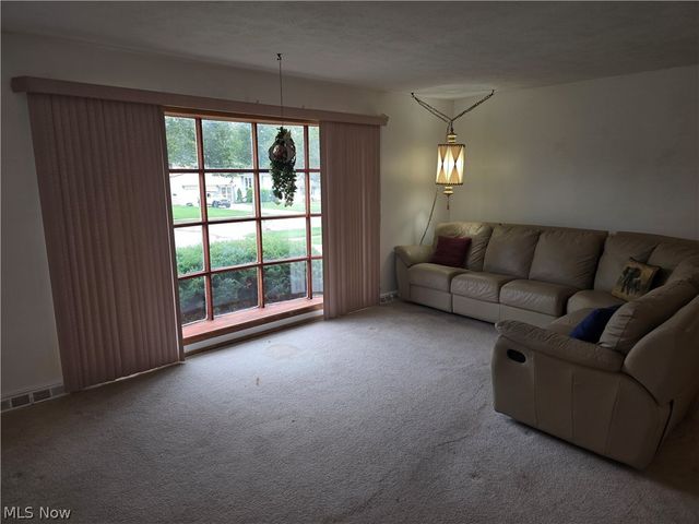 6254 S Perkins Road, Bedford Heights, OH 44146