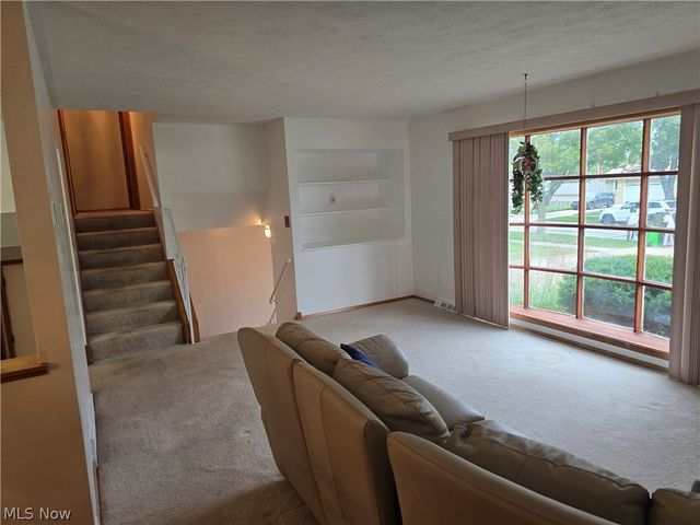 6254 S Perkins Road, Bedford Heights, OH 44146