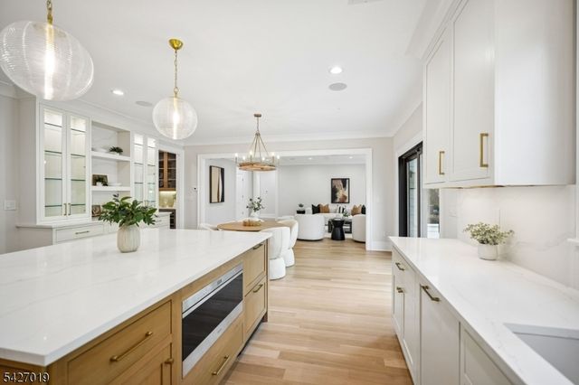 25 Beverly Rd, Madison Boro, NJ 07940