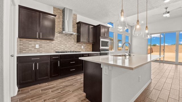 4135 Silver Springs Road NE, Rio Rancho, NM 87144