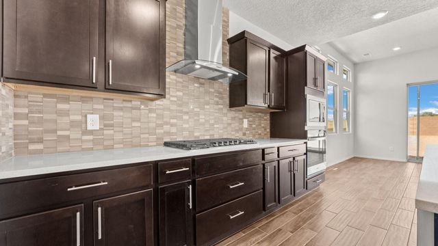 4135 Silver Springs Road NE, Rio Rancho, NM 87144