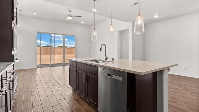 4135 Silver Springs Road NE, Rio Rancho, NM 87144