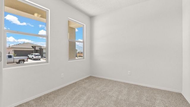 4135 Silver Springs Road NE, Rio Rancho, NM 87144