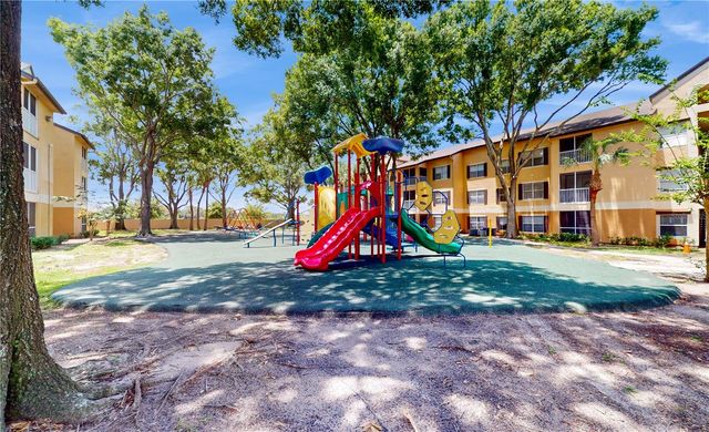 8801 LATREC AVENUE 8208, Orlando, FL 32819