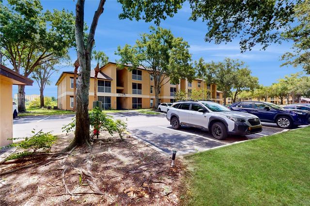 8801 LATREC AVENUE 8208, Orlando, FL 32819