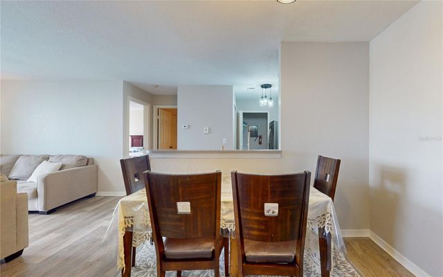 8801 LATREC AVENUE 8208, Orlando, FL 32819