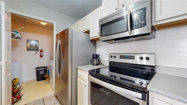 8801 LATREC AVENUE 8208, Orlando, FL 32819