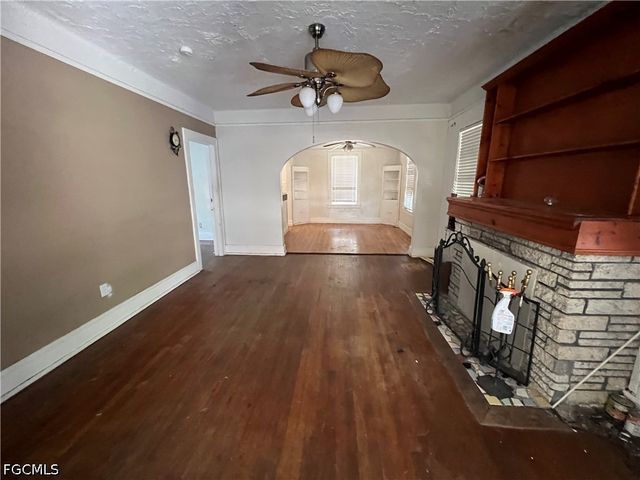 3835 Lake ST, Fort Myers, FL 33901