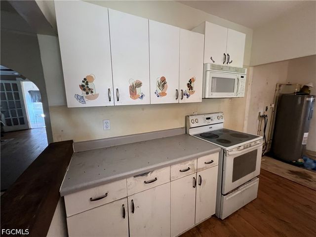 3835 Lake ST, Fort Myers, FL 33901