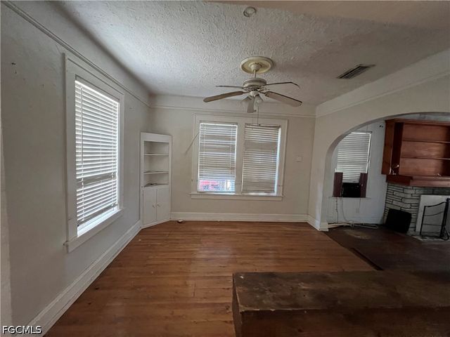 3835 Lake ST, Fort Myers, FL 33901