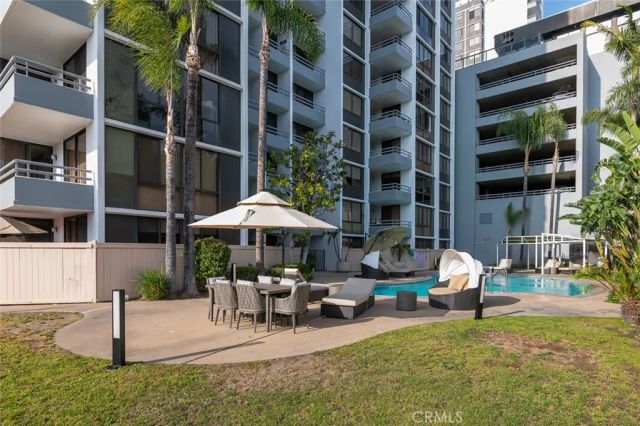 345 Pioneer Drive 801, Glendale, CA 91203