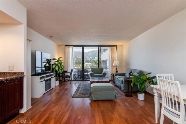 345 Pioneer Drive 801, Glendale, CA 91203