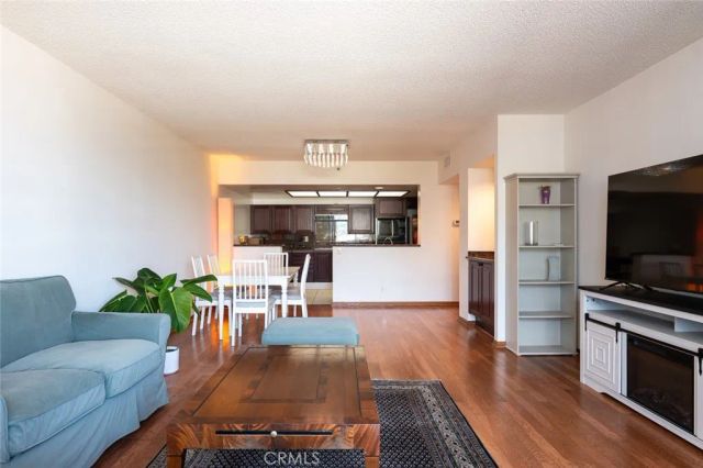 345 Pioneer Drive 801, Glendale, CA 91203