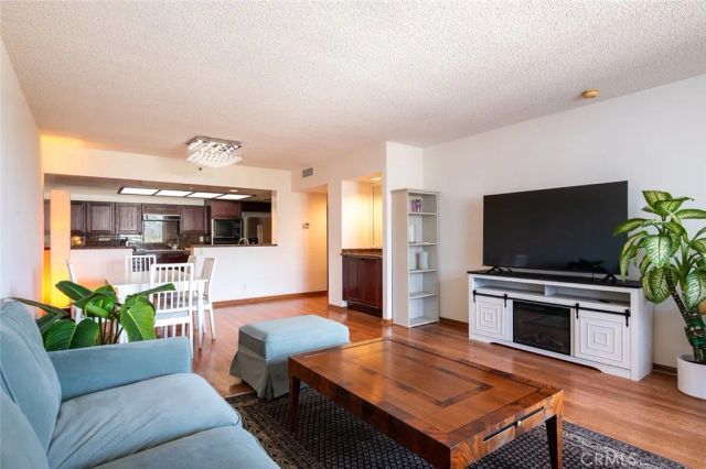 345 Pioneer Drive 801, Glendale, CA 91203