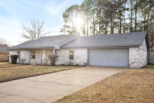 104 Kimberly Street, Sulphur Springs, TX 75482