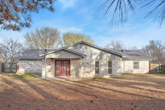 104 Kimberly Street, Sulphur Springs, TX 75482