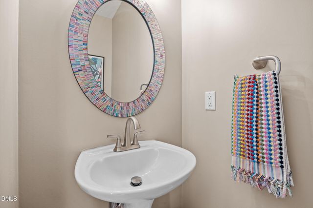 114 S Fields Circle, Chapel Hill, NC 27516