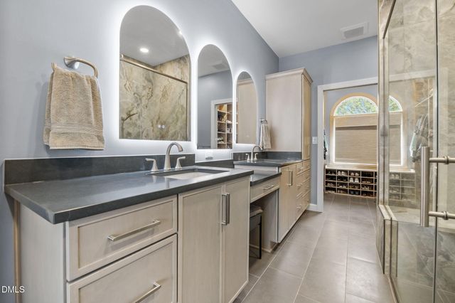 114 S Fields Circle, Chapel Hill, NC 27516