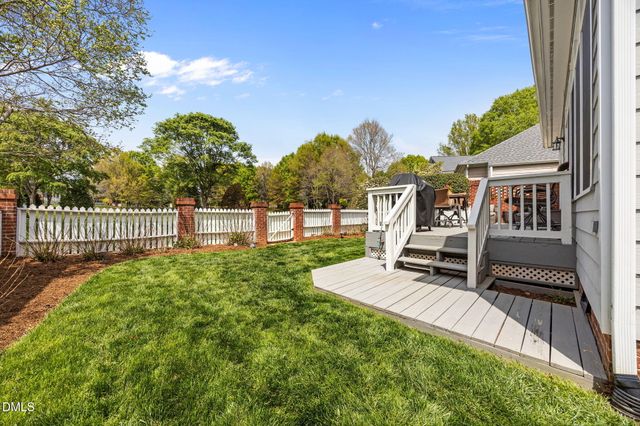 114 S Fields Circle, Chapel Hill, NC 27516