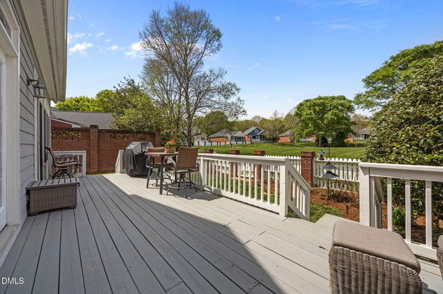 114 S Fields Circle, Chapel Hill, NC 27516