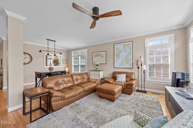 114 S Fields Circle, Chapel Hill, NC 27516