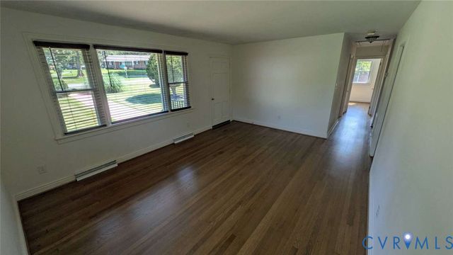 12853 Holly Ln, Manakin Sabot, VA 23103