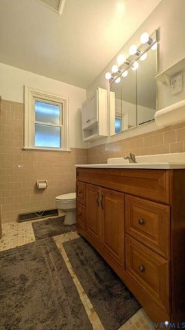 12853 Holly Ln, Manakin Sabot, VA 23103