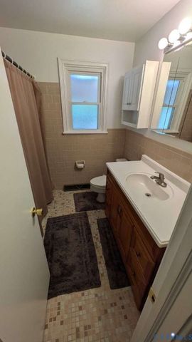 12853 Holly Ln, Manakin Sabot, VA 23103