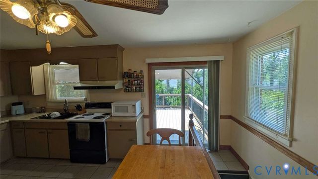 12853 Holly Ln, Manakin Sabot, VA 23103