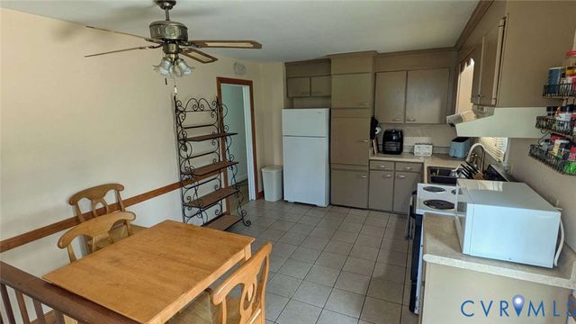12853 Holly Ln, Manakin Sabot, VA 23103