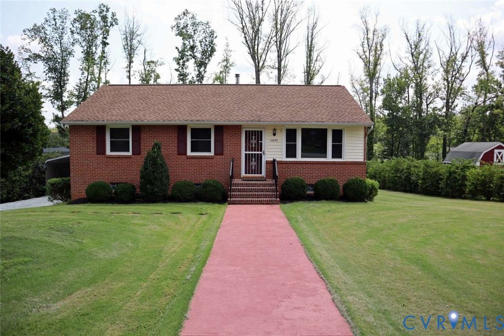 12853 Holly Ln, Manakin Sabot, VA 23103