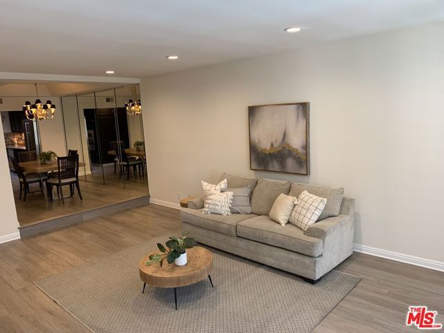 8455 Fountain Avenue 520, West Hollywood, CA 90069