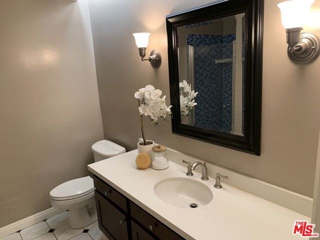 8455 Fountain Avenue 520, West Hollywood, CA 90069