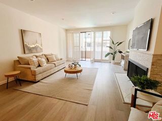 8455 Fountain Avenue 520, West Hollywood, CA 90069