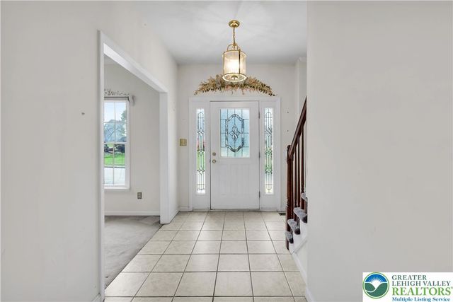 1465 Deer Path Road, Forks Twp, PA 18040