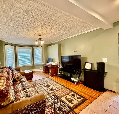 4 Skinner Street, Claremont, NH 03743