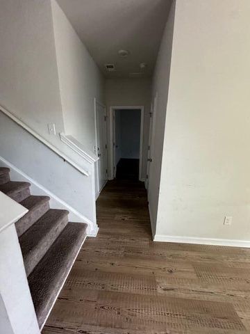 195 Hyrne Drive, Goose Creek, SC 29445