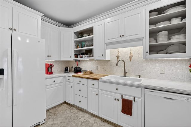 118 Village Creek Way, St Simons Island, GA 31522