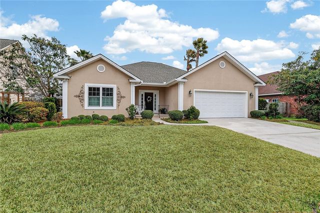 118 Village Creek Way, St Simons Island, GA 31522