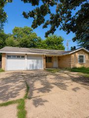 54 NW 29th Street NW, Paris, TX 75460