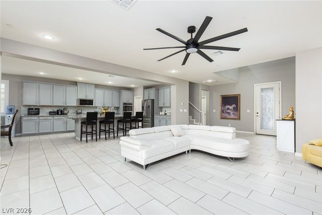824 Claystone Ridge Avenue, North Las Vegas, NV 89084