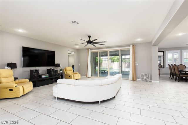 824 Claystone Ridge Avenue, North Las Vegas, NV 89084
