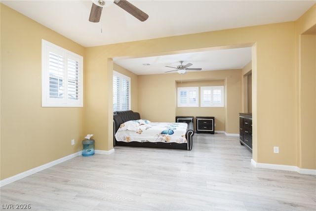 824 Claystone Ridge Avenue, North Las Vegas, NV 89084