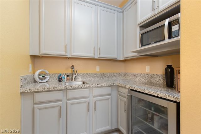 824 Claystone Ridge Avenue, North Las Vegas, NV 89084