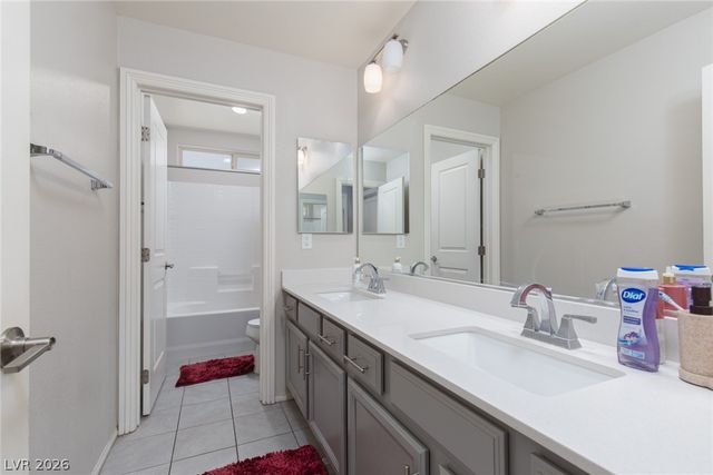 824 Claystone Ridge Avenue, North Las Vegas, NV 89084