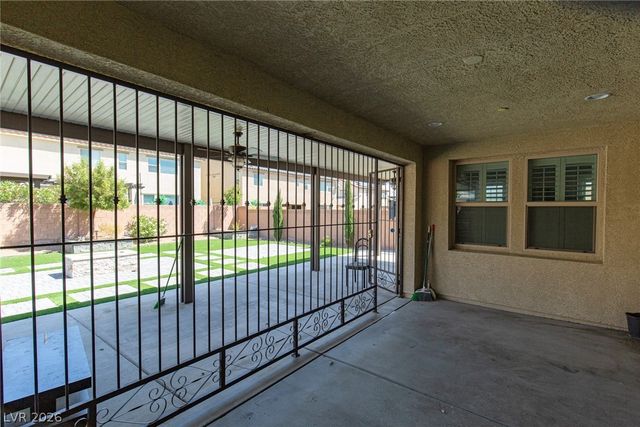 824 Claystone Ridge Avenue, North Las Vegas, NV 89084