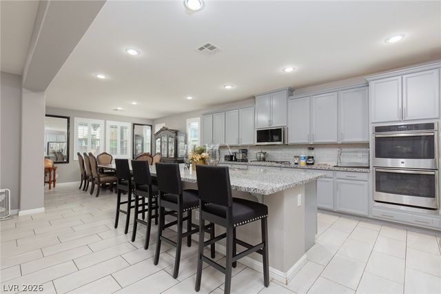 824 Claystone Ridge Avenue, North Las Vegas, NV 89084
