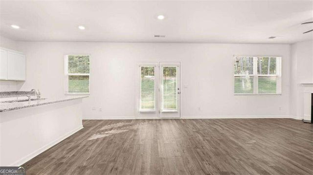 1591 Oakbrook Pond Place, Dacula, GA 30019